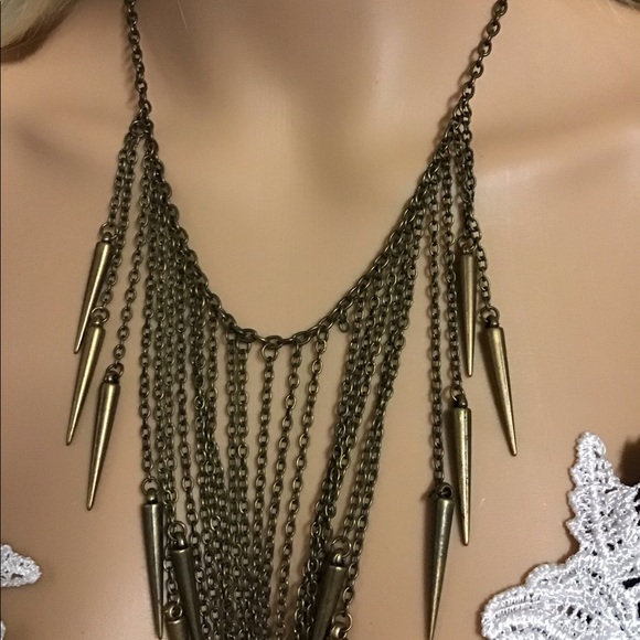 ❤️Dark statement drop brass necklace for woman missing one link - Picture 4 of 4